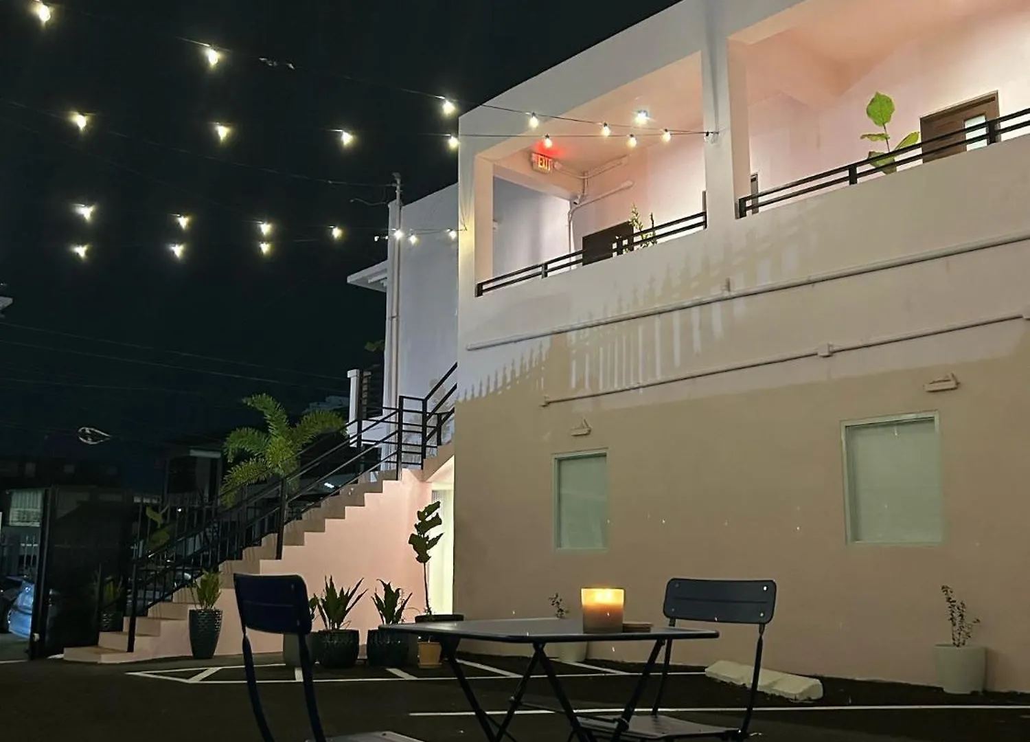 Room 6 Affordable Cool In Santurce Arts Area San Juan