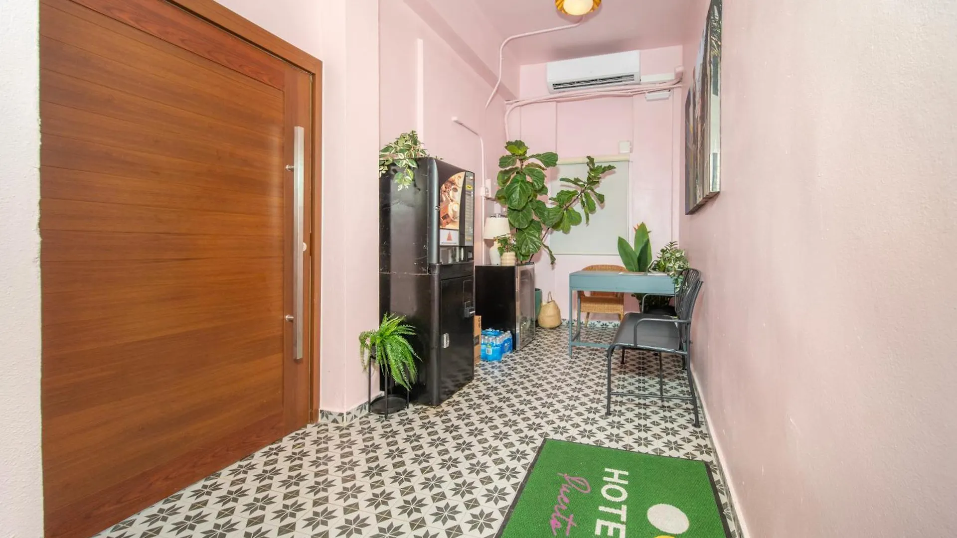 Room 6 Affordable Cool In Santurce Arts Area San Juan Puerto Rico